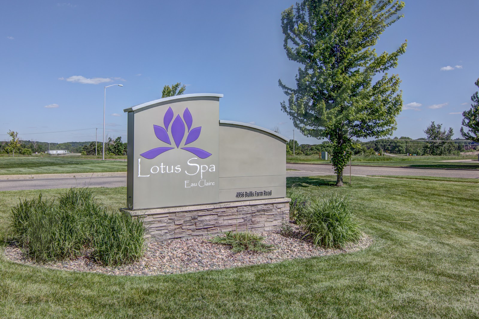 Lotus Spa Eau Claire nail photo 6